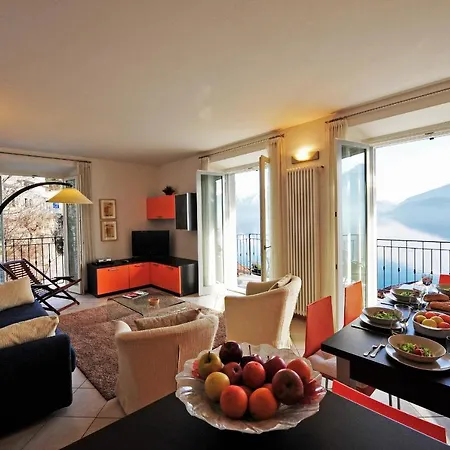 Apartment Sleeps 6 Pool